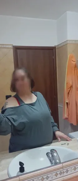 Agnes, 38