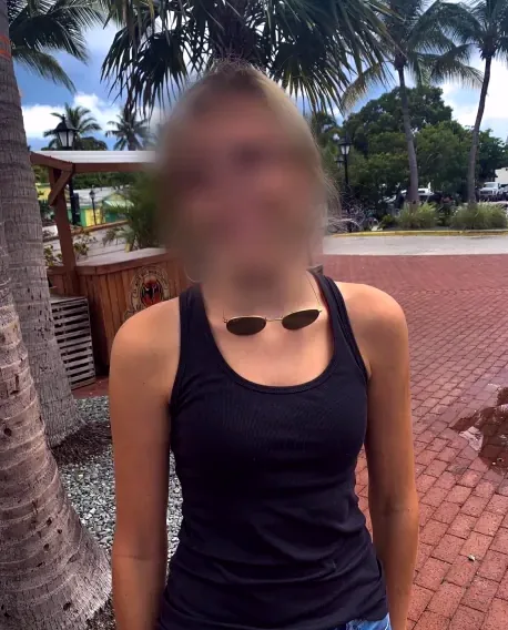 Amanda, 20