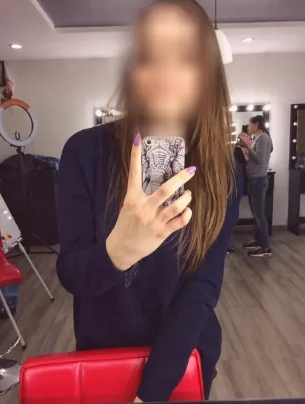 Amina, 29