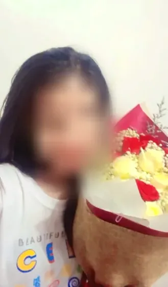 Andrea, 23