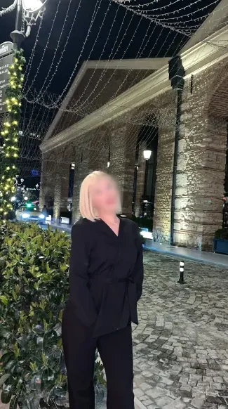 Christina, 21