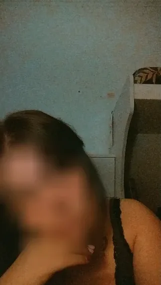 Clara, 29