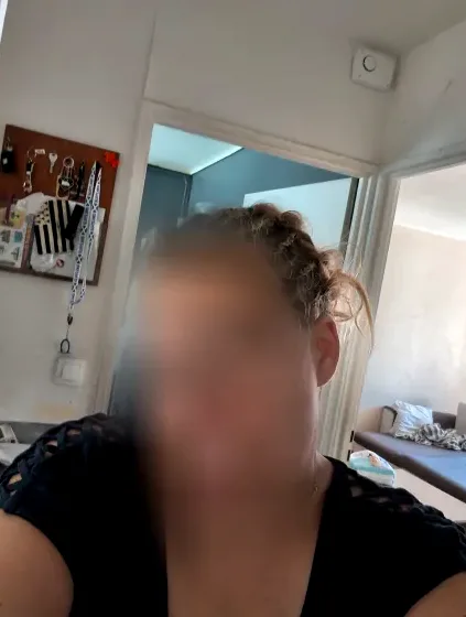 Esther, 40