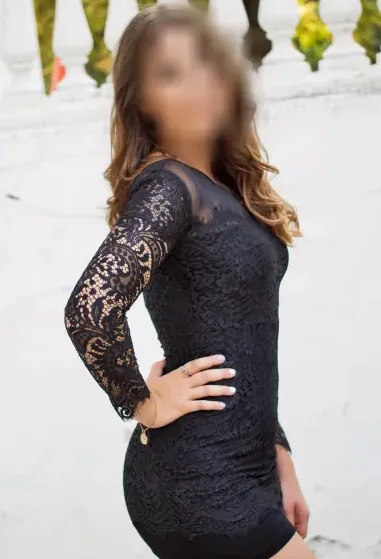 Helena, 28