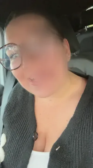 Jette, 27