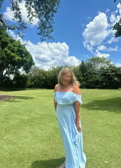 Laura, 29