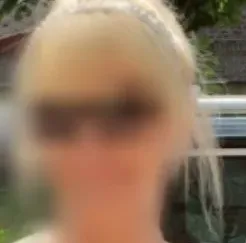 Lea, 37