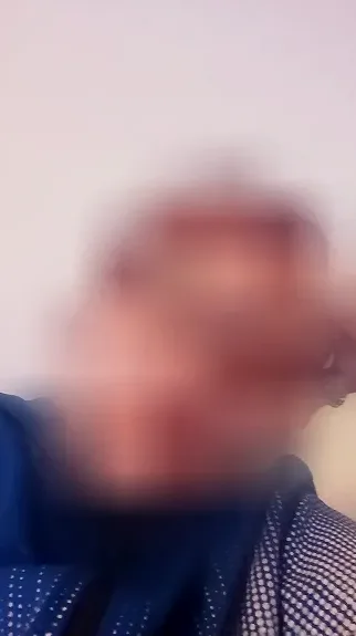 Simone, 37