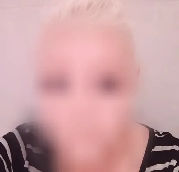 Zeynep, 39